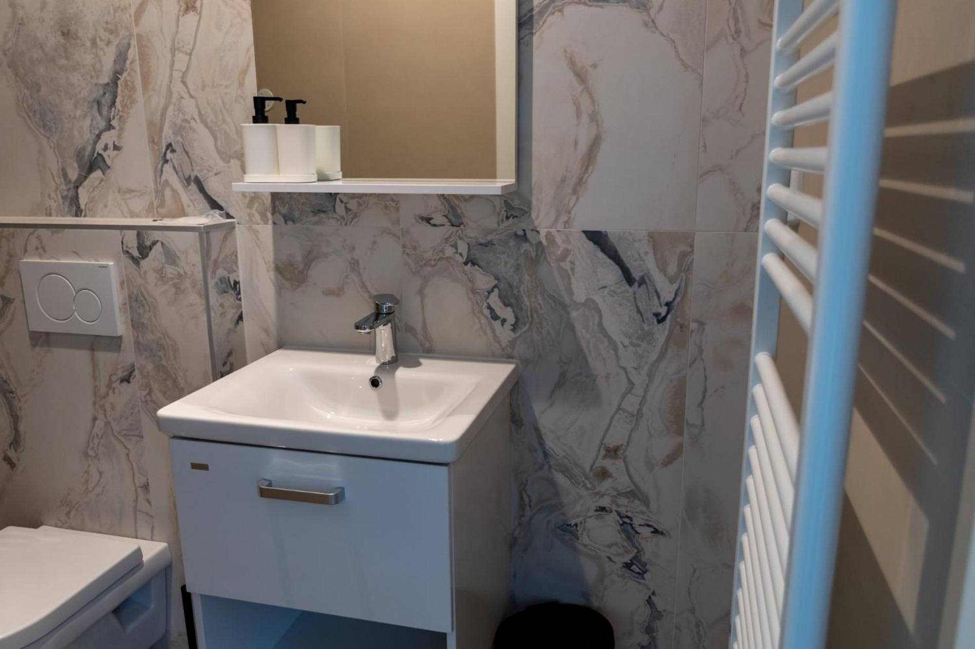 Baden Resort Basanija, Umag-With Sea View, Parking And 300M From The Beach Exterior foto