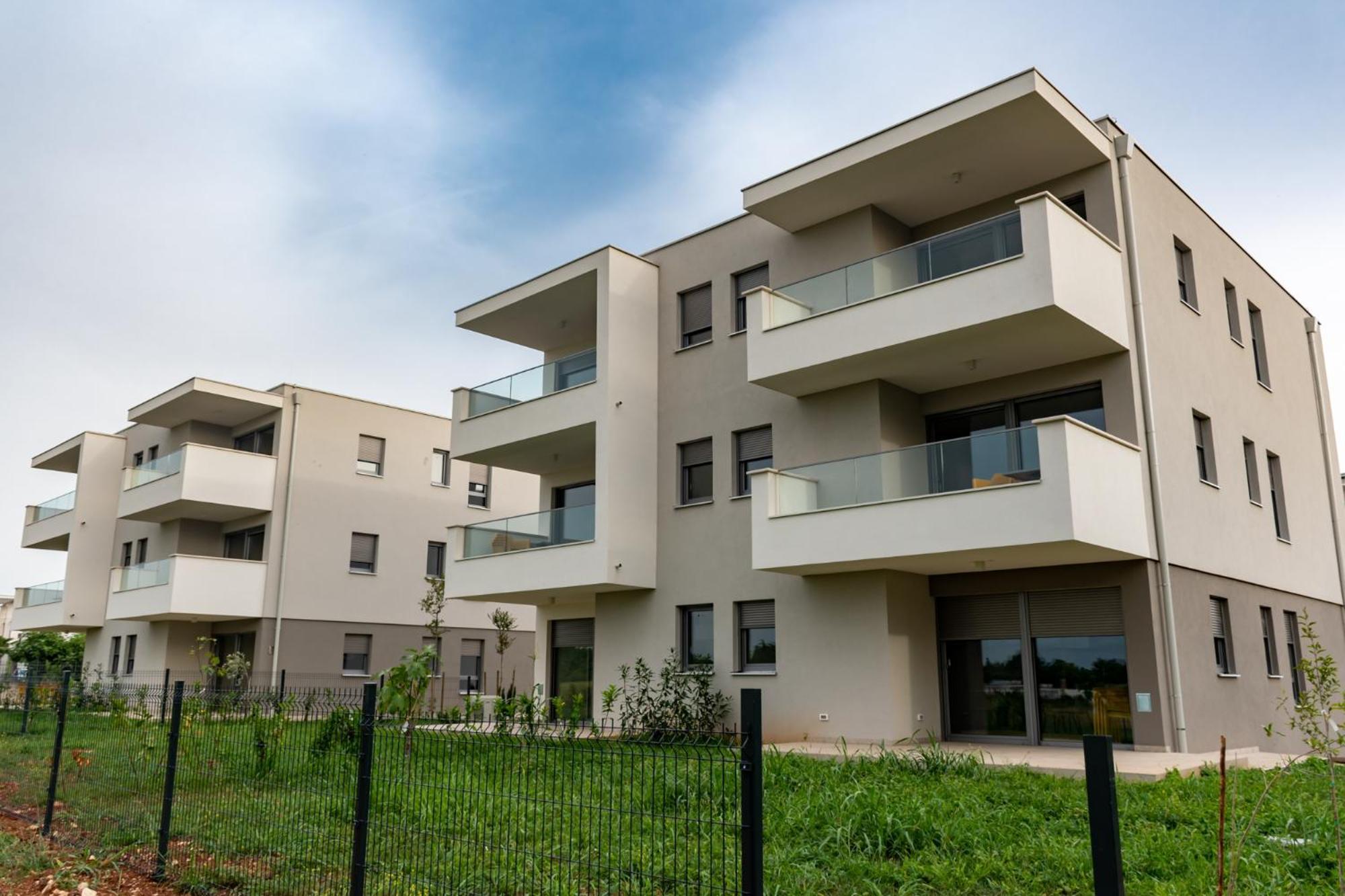 Baden Resort Basanija, Umag-With Sea View, Parking And 300M From The Beach Exterior foto