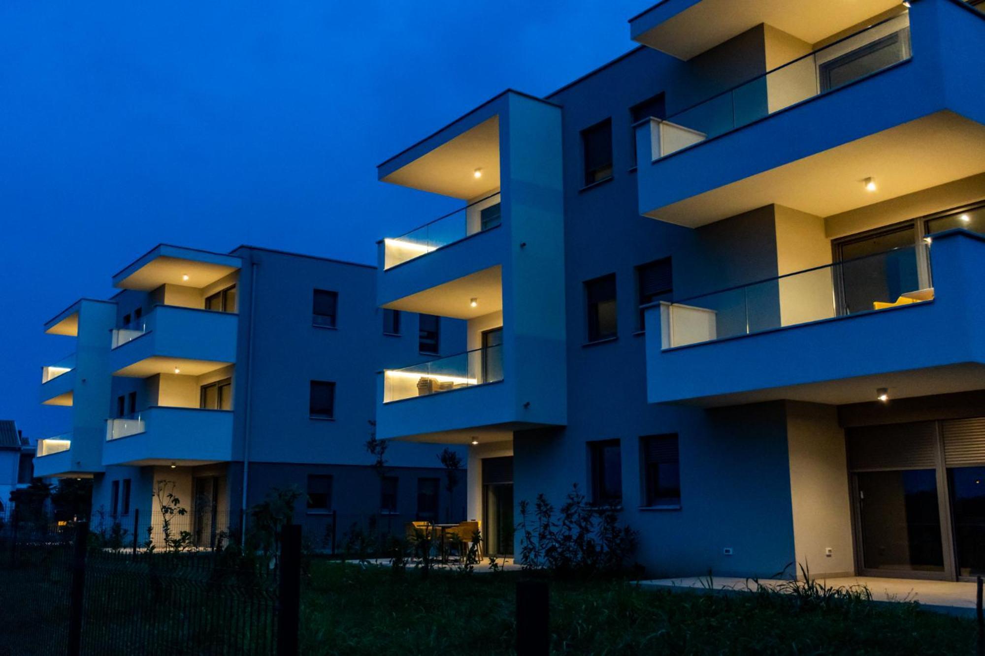 Baden Resort Basanija, Umag-With Sea View, Parking And 300M From The Beach Exterior foto