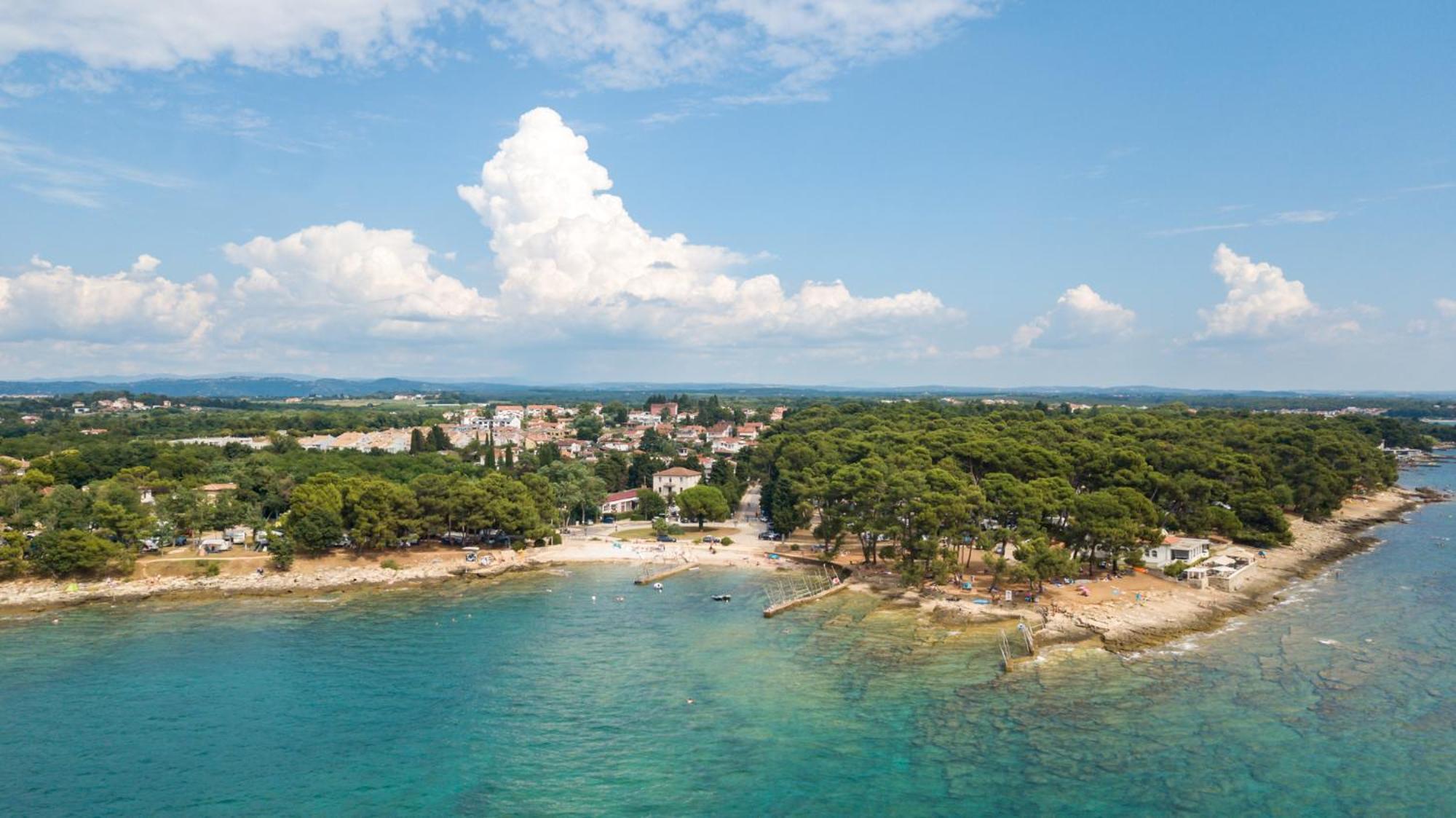 Baden Resort Basanija, Umag-With Sea View, Parking And 300M From The Beach Exterior foto